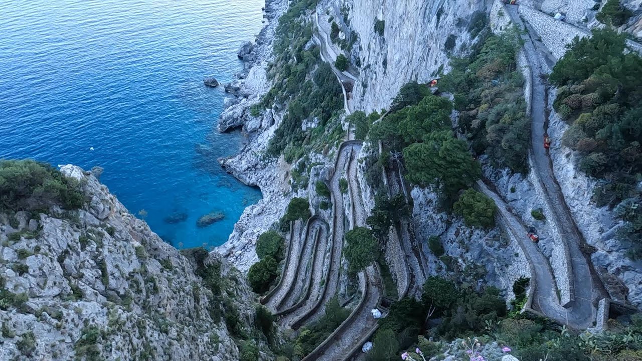 2023/05/28-4 Capri: Walking to Giardini di Augusto - Giardini di Augusto