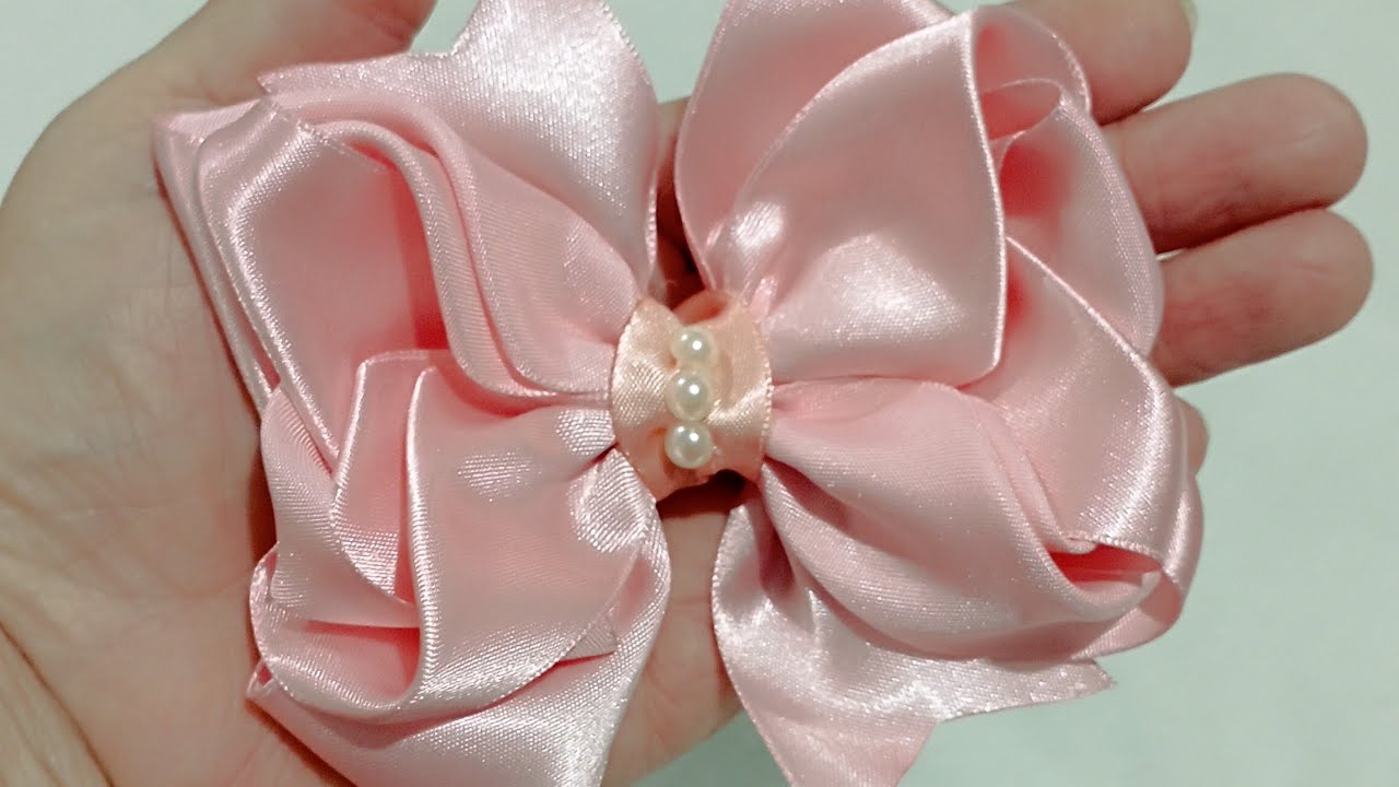 Venha aprender esse Laço de Cetim bem Elaborado 🎀