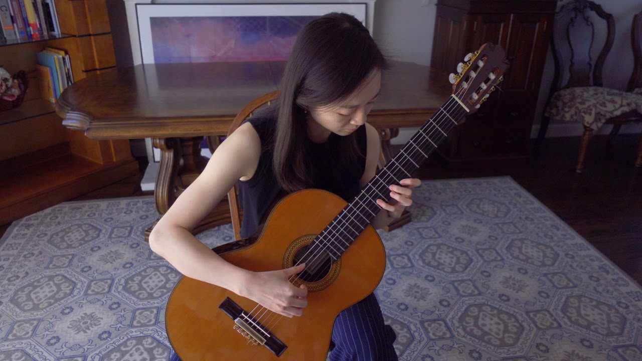 Howl’s moving castle theme - classical guitar solo - Miyazaki movie music 哈尔的移动城堡