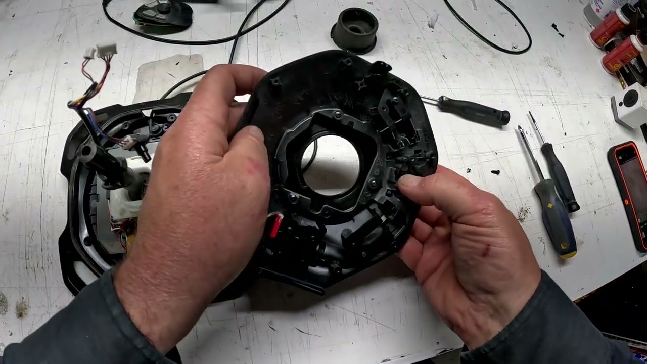 Disassemble and cleaning of the Logitech EXTREME 3D PRO stick