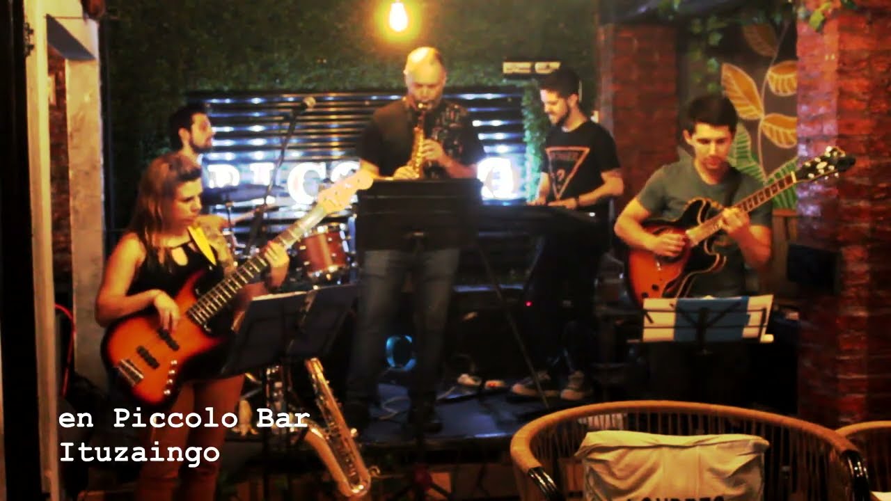 Buenos Aires 2010 (Cosme Tarantino)  - Tarantino y Les Mafiosi