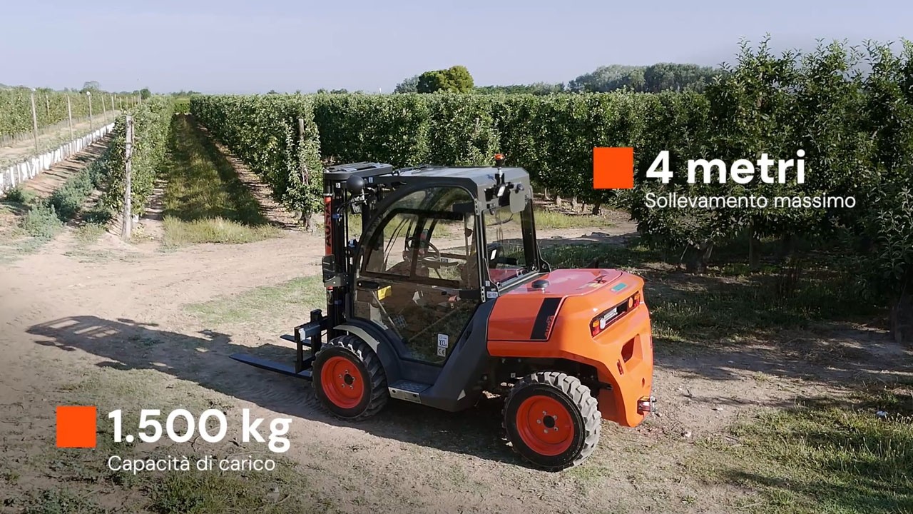 C151H | Carrello elevatore fuoristrada compatto per applicazioni agricole