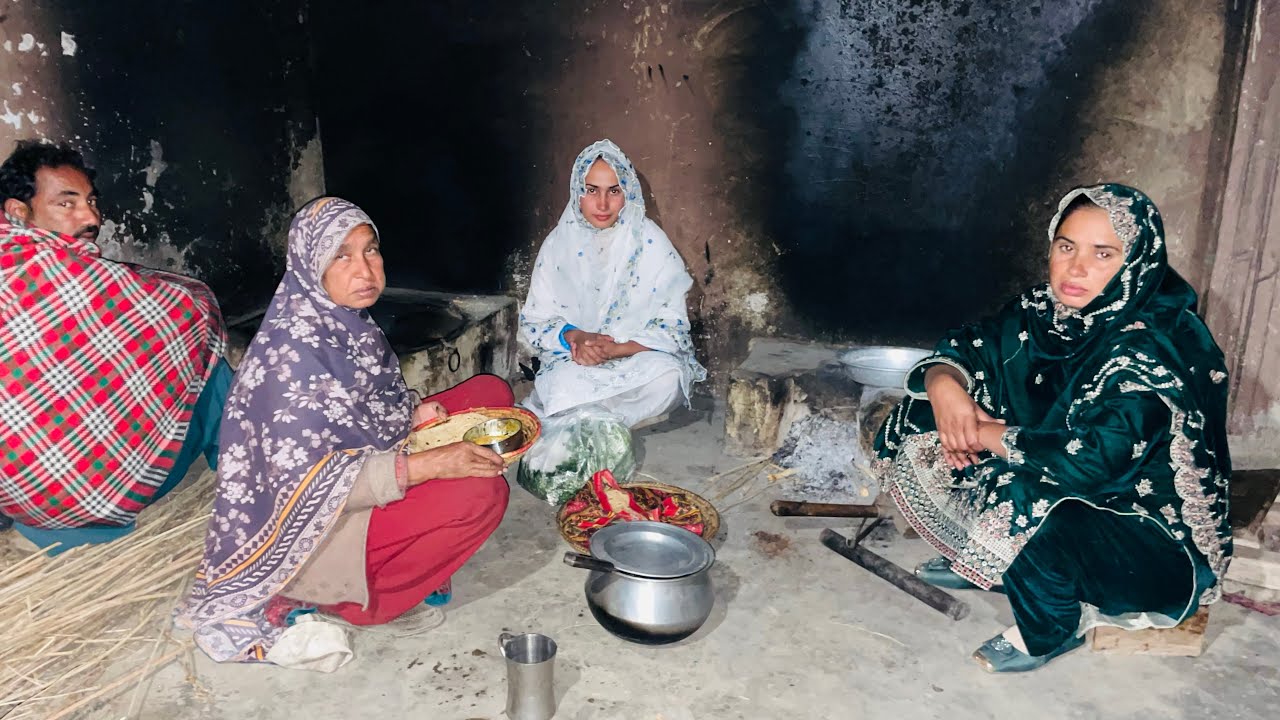 Chhoti Bahu Ne Sabke Liye dopahar ka khana Banaya🐓🤪