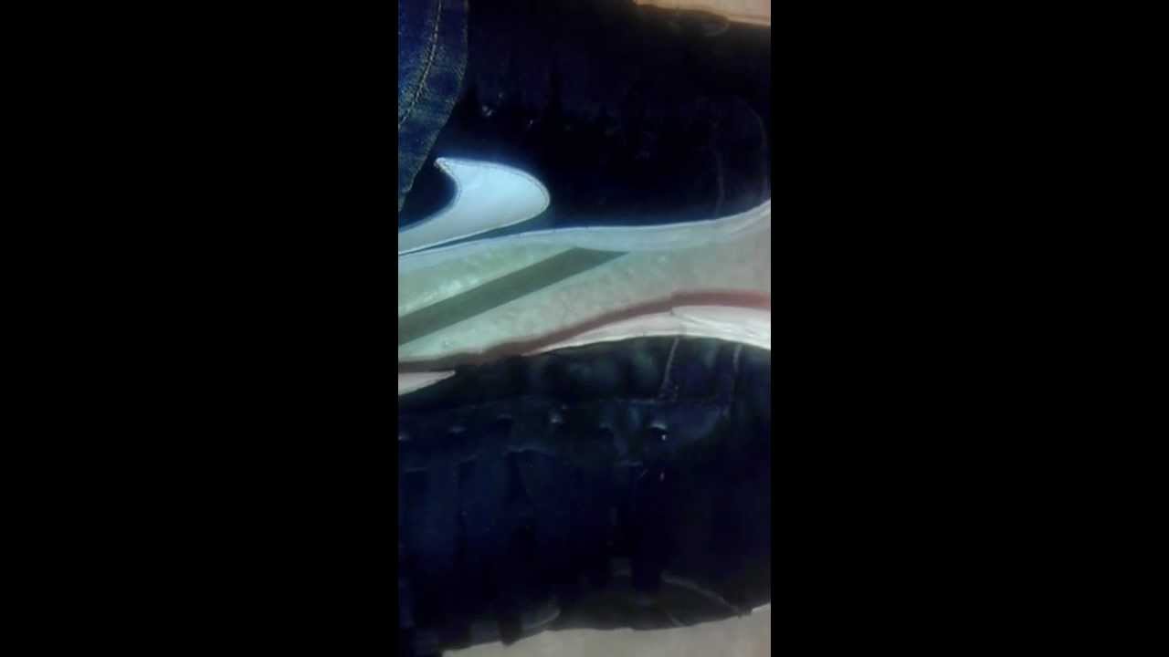 Sockless Black Nike SB Hightops