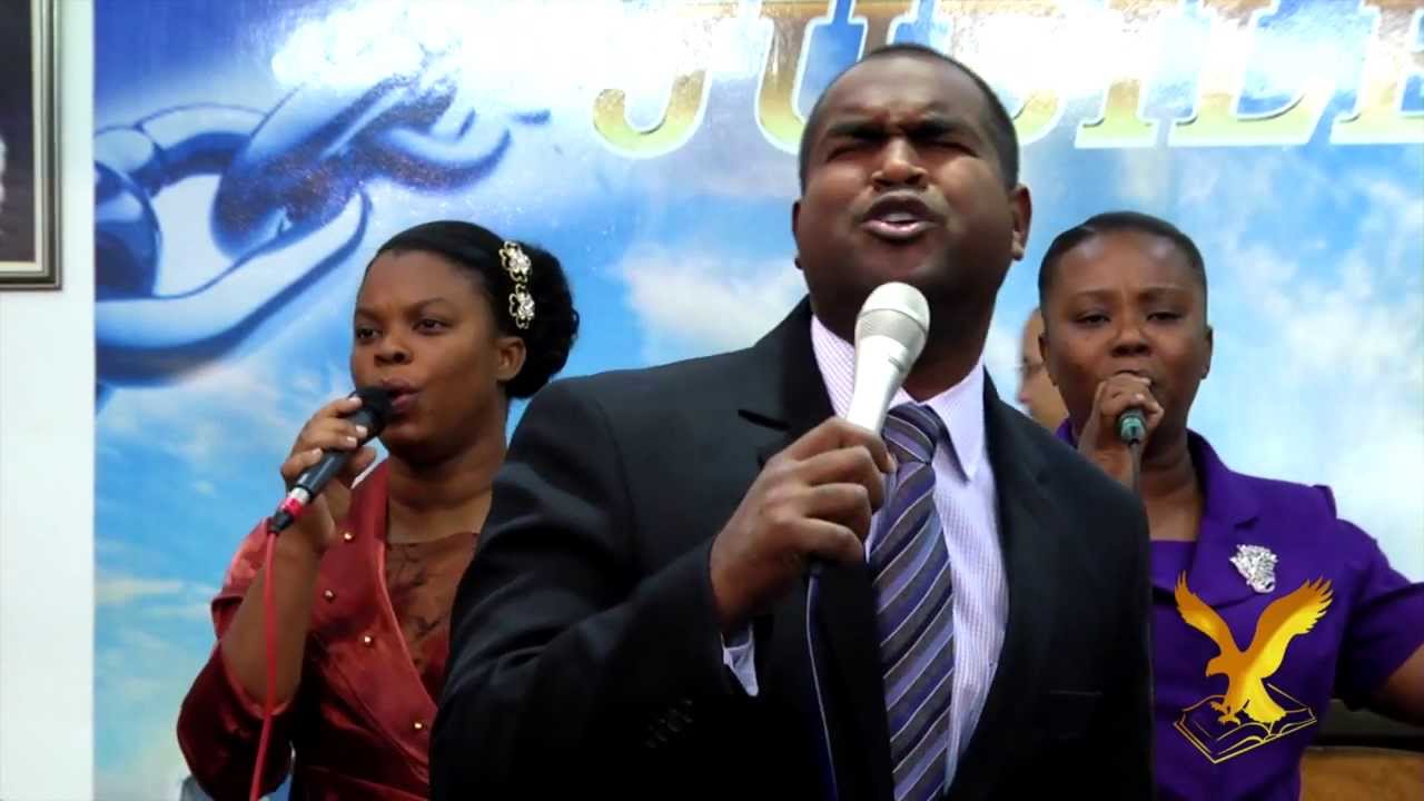 Sempre Olhando / Looking Away- Ir. David Dayal e Irmas