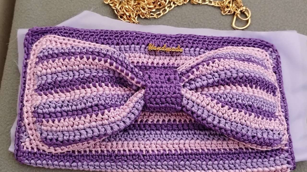 Crafting something trendy and pretty,Best seller's purse #diy #crochet