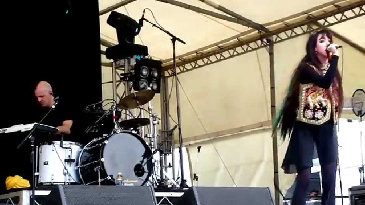 Nostalghia - Sunshiny Milk live at Soundwave Brisbane 2014