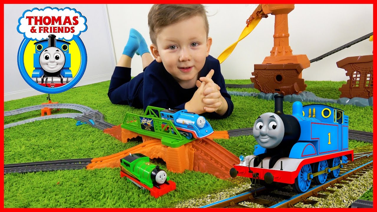 ТОМАС и ДРУЗЬЯ Паровозики Томас против Перси Соревнования по Треку