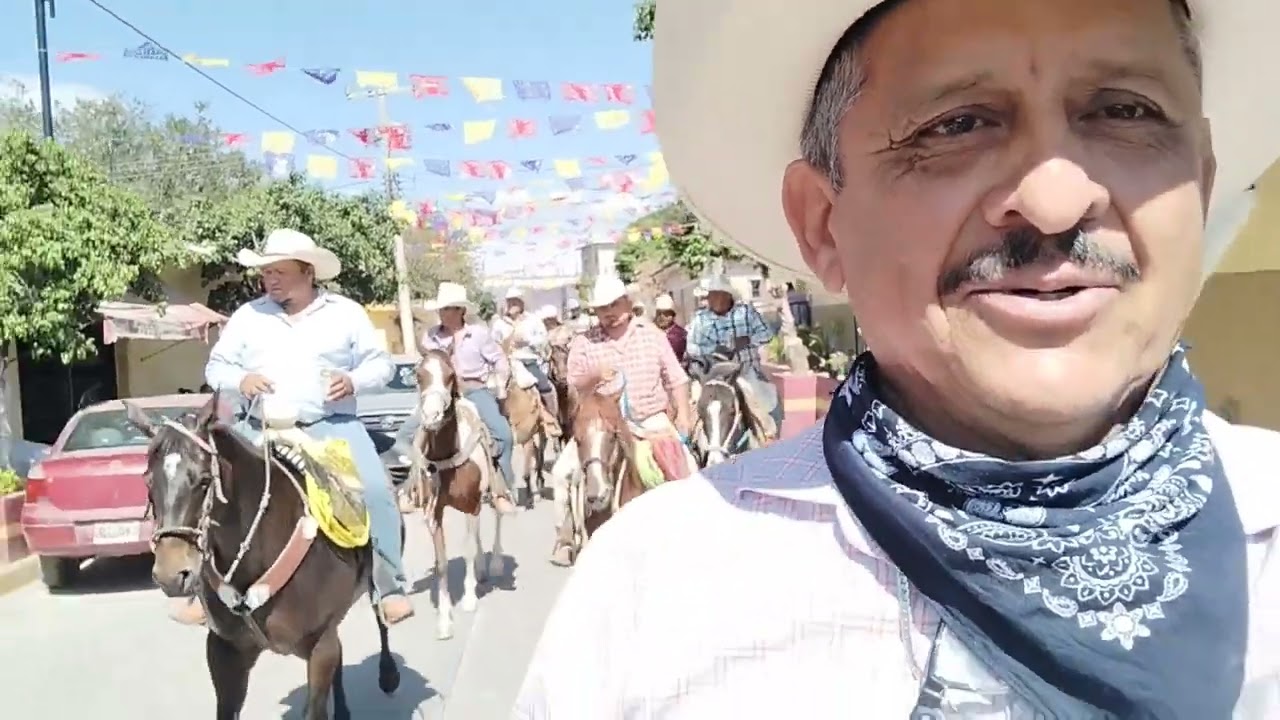 Tlapala Gro. Así empezamos a calentar el ambiente y poco a poco empezaron a llegar los Compañeros 🐎🐴
