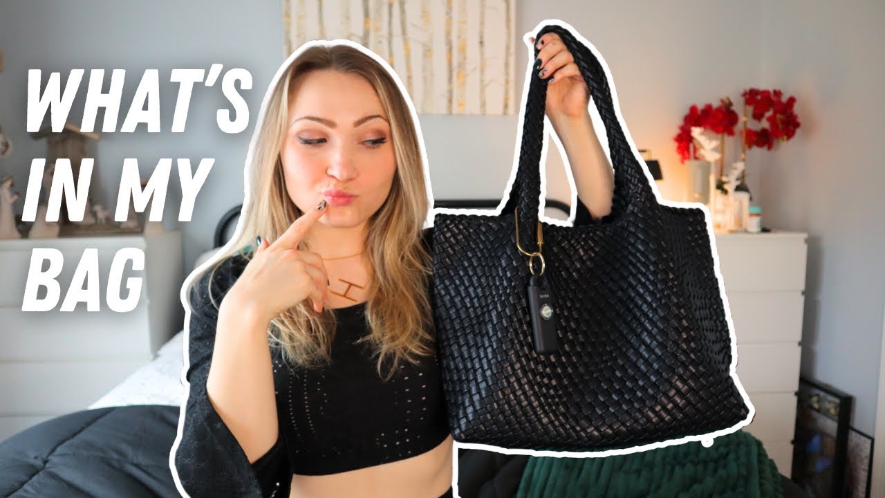 WHAT'S IN MY BAG // everyday purse essentials