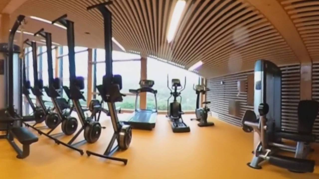 Runavik Gymnastik og idr&aelig;tshal - se 360 grader