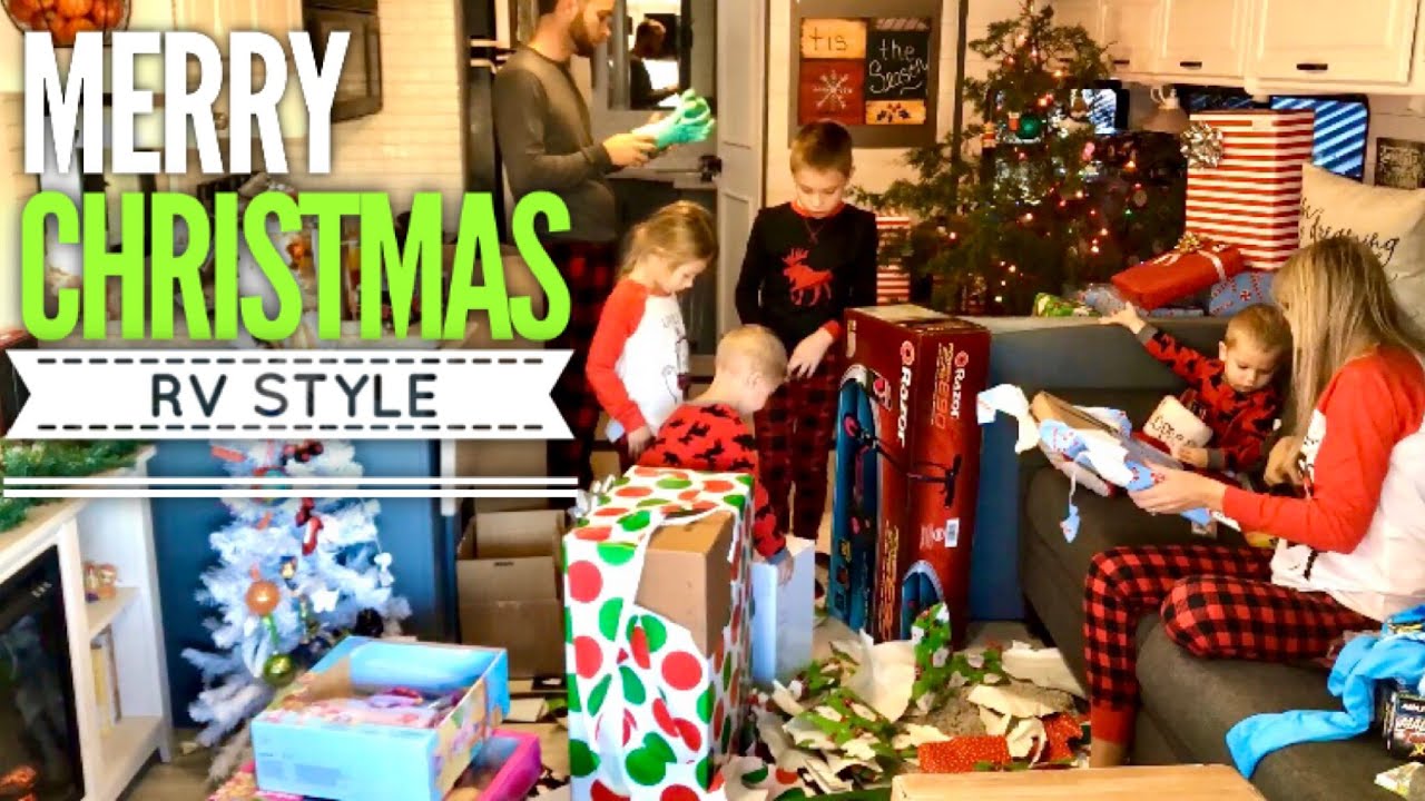 Christmas🎄In Our RV! Family of 6 Full Time RV Living
