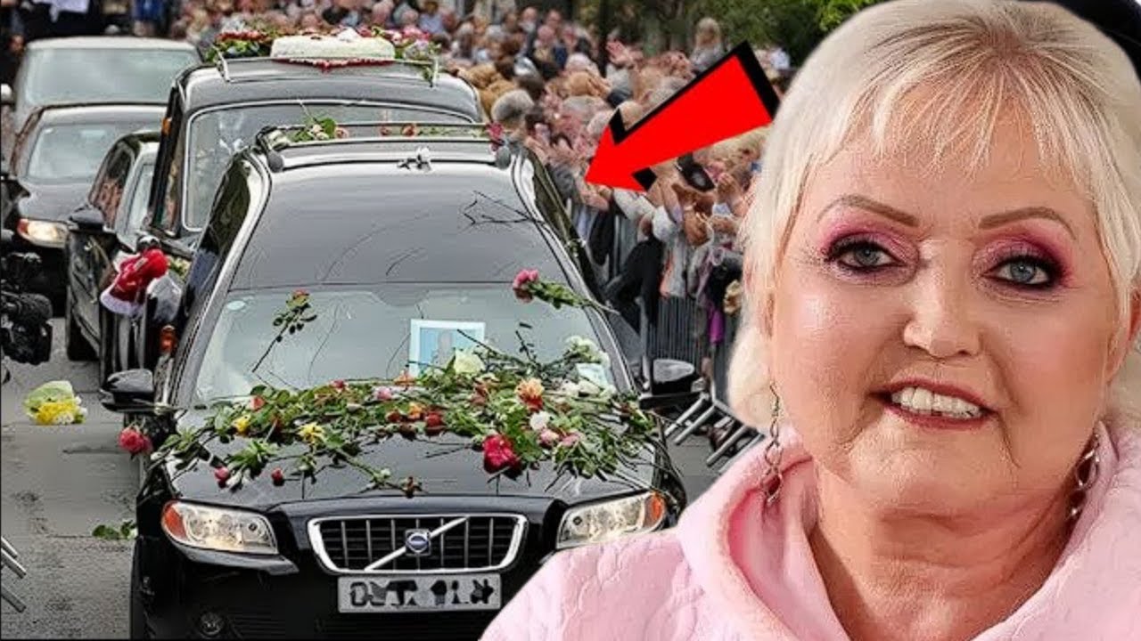 Linda Nolan, Irish Singer and Member of The Nolan Sisters, Dead at 65
