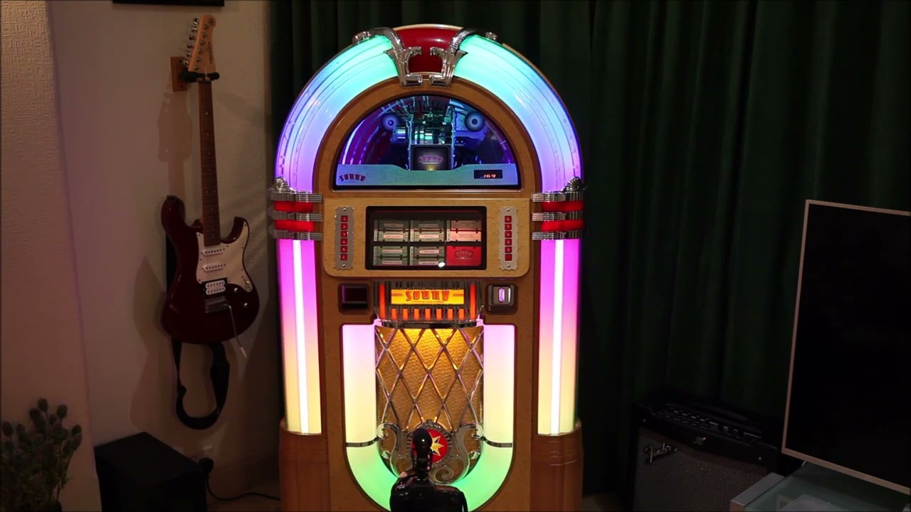 Shakin` Stevens Breaking Up My Heart played on the SL45 Juke Box