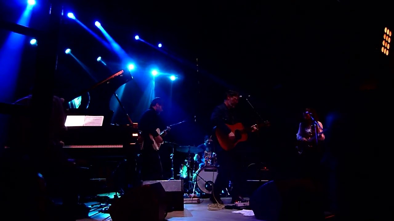 The New Raemon. Triste como un muro. Sala Villanos