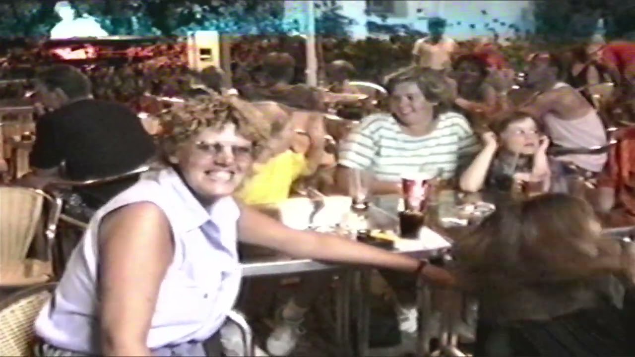 Family Holiday Salou - Font De Mar Playa - 1997