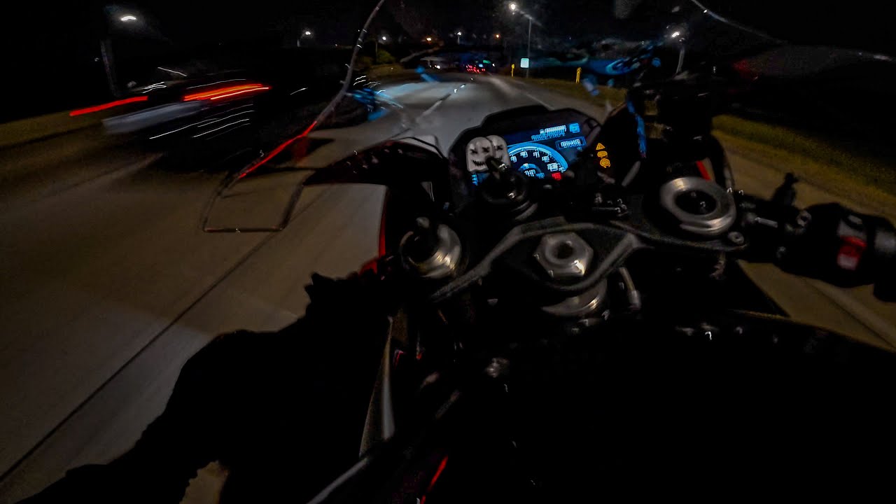 S1000RR PUSHING LIMITS ON THE TEXAS AUTOBAHN