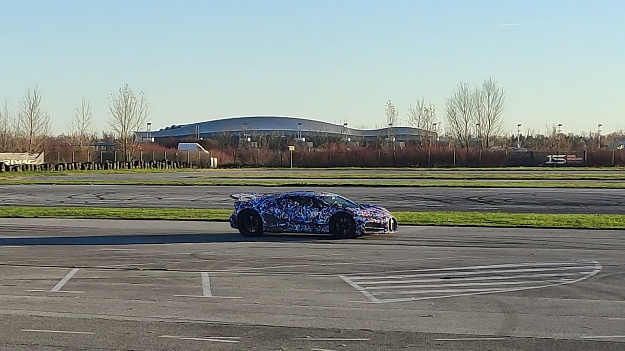 First REAL LIFE Exhaust Sound of the 1,800HP V16 BUGATTI TOURBILLON