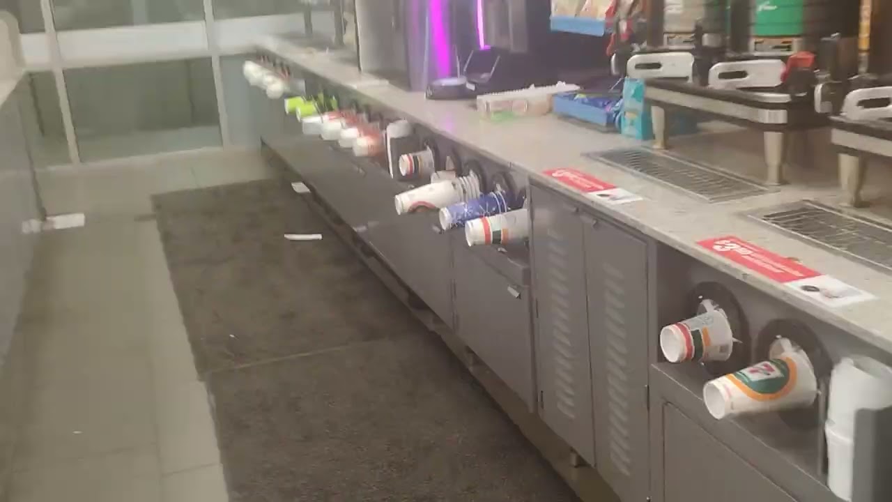 7 Eleven Store inside in Knott Ave in Buena Park CA