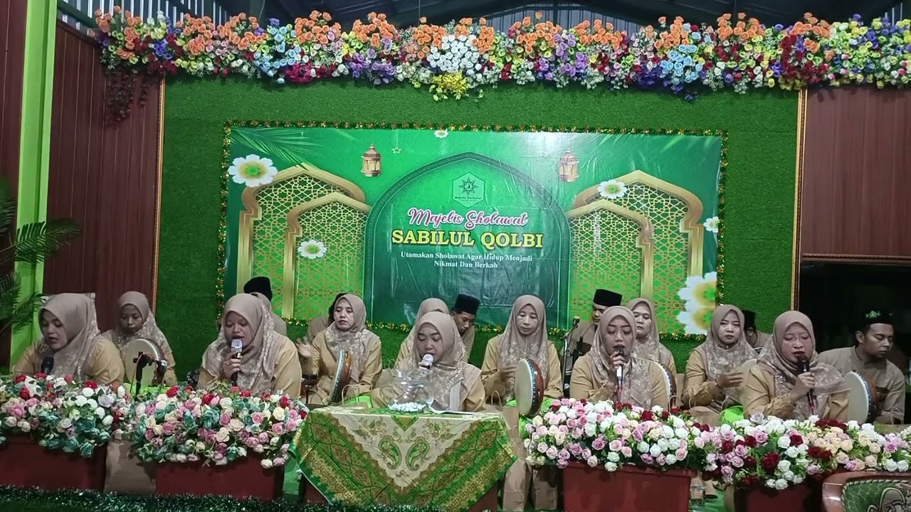 PADANG BULAN
