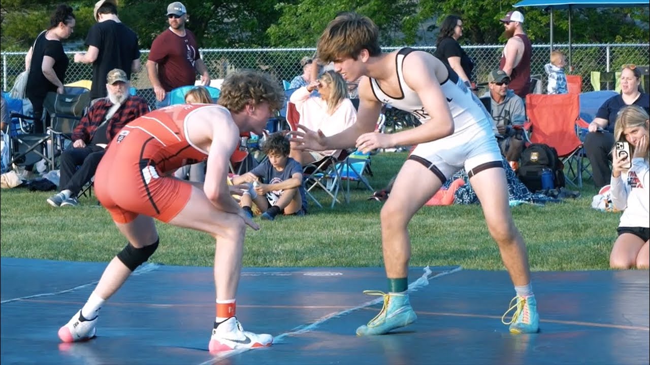Owen Anderson of Toss Em Up WA [G] v. Aiden Marquette of Askren Wrestling Academy [R] (153)