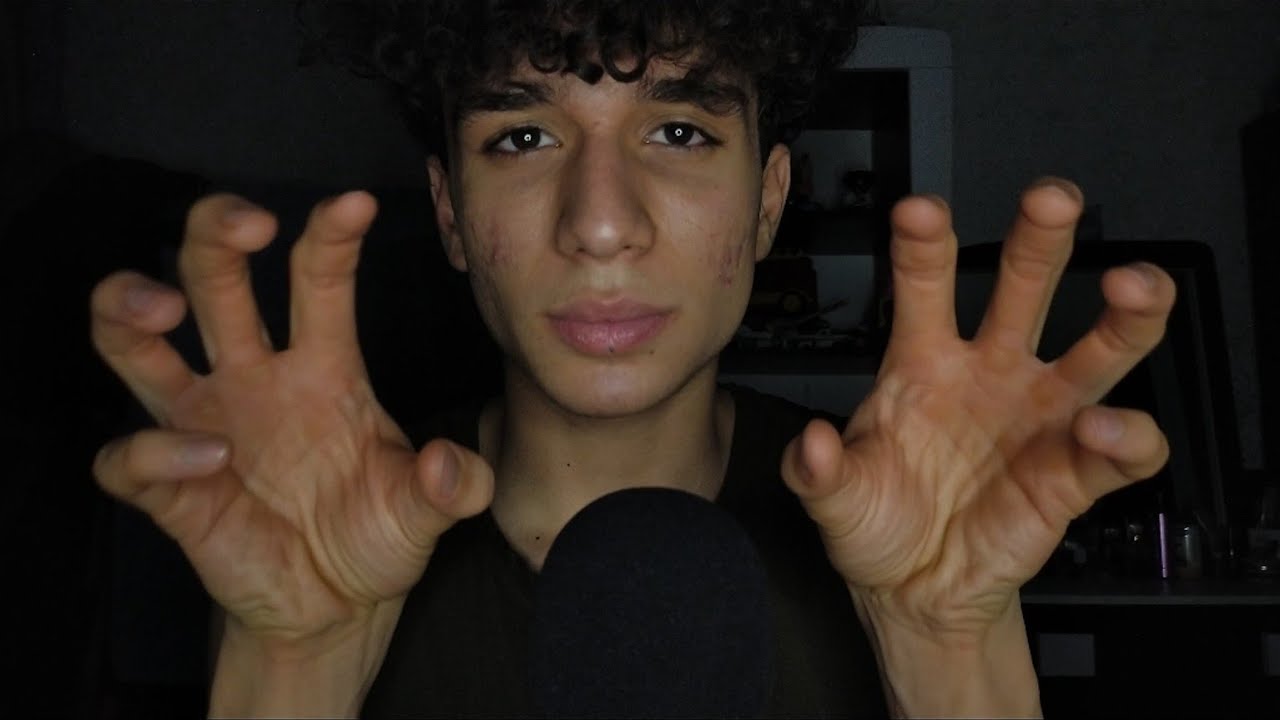 ASMR tickle tickle