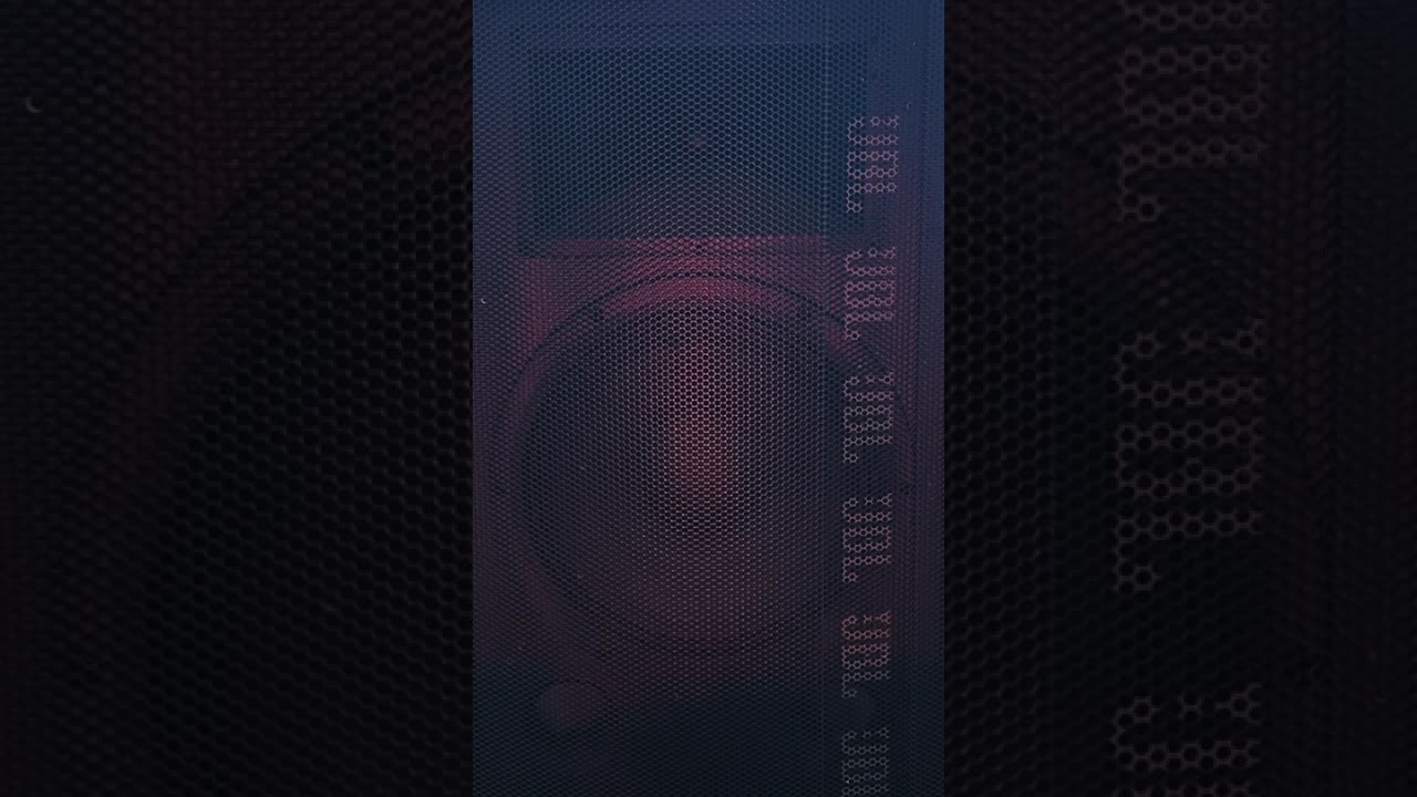 Die Schraube mal etwas anziehen. 