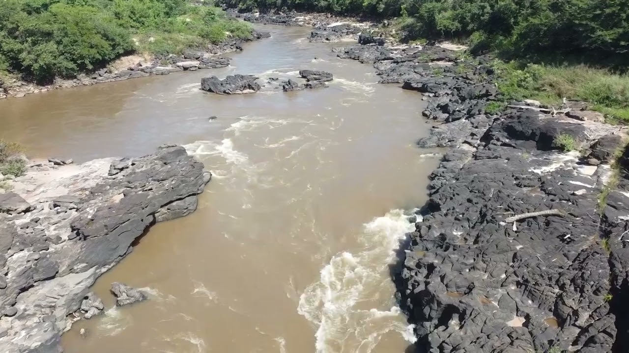 Vamos conhecer a cidade de Ponte Branca no interior  e seu lindo Rio Araguaia e seus Quenios.
