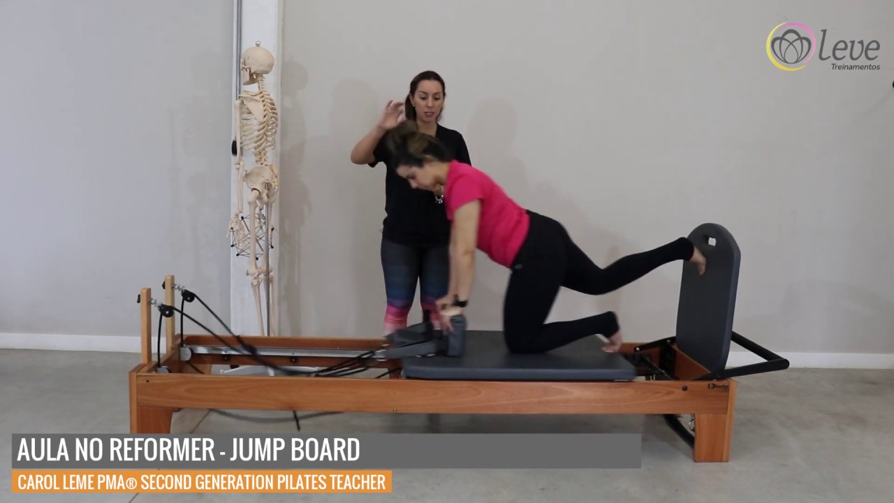 Aula de Pilates no Reformer - Jump Board