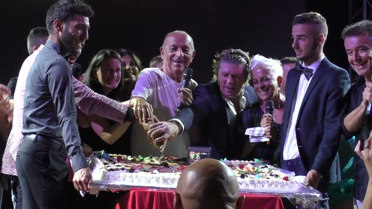 COMPLEANNO DI RAOUL CASADEI - RICORDANDO UNA SERATA -ORCHESTRA  MIRKO CASADEI OSPITE OMAR CODAZZI