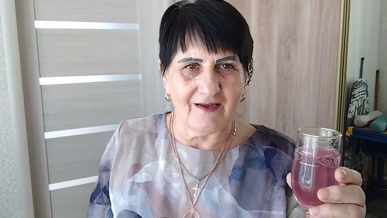 Девочки ура, ура, я с вами!!!поздравляю, лучше поздно, чем никогда!!! Как живут в русской деревне.. 