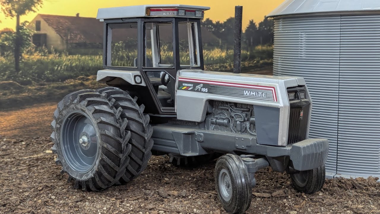 Scale Models 1/16 White 195 Workhorse 