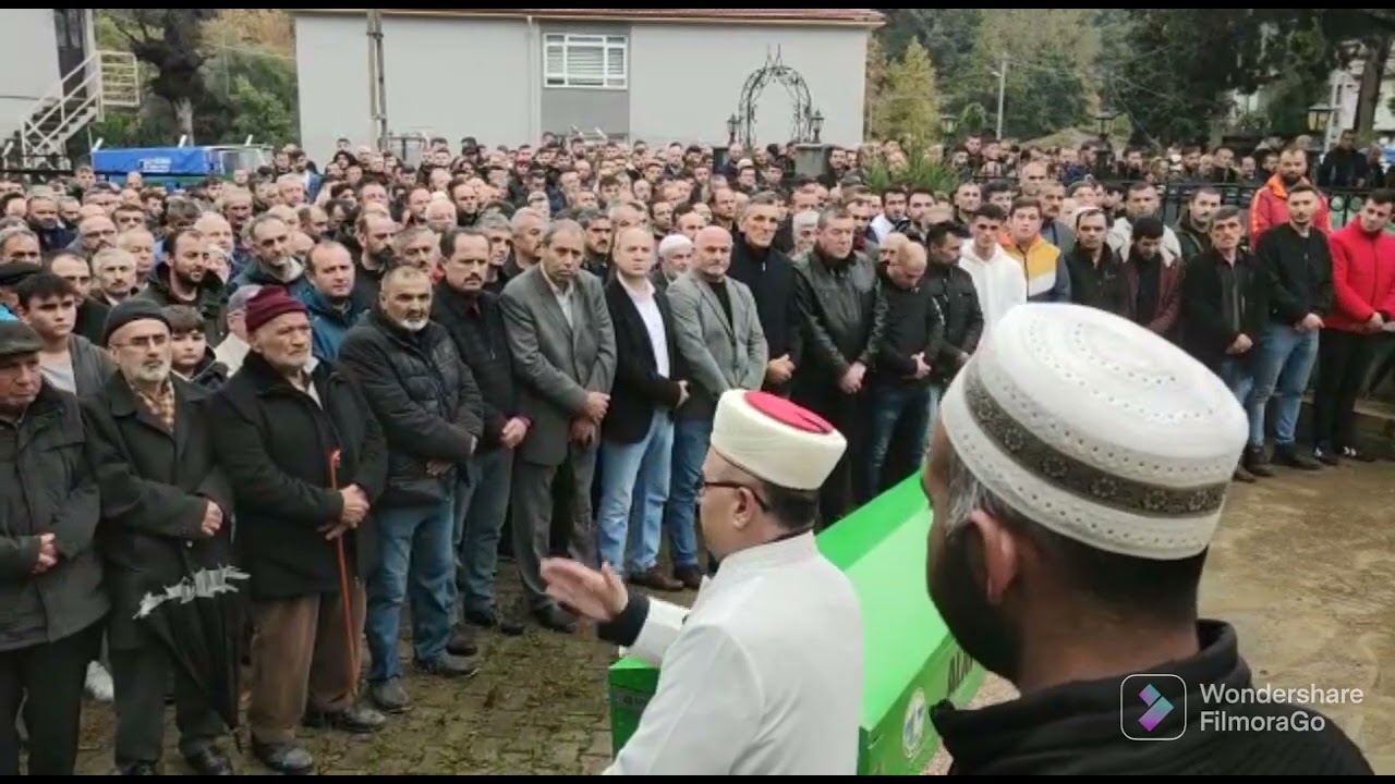 İş kazasında yaşamını yitiren Alaplılı Emre ACAR (23) cenaze töreni...