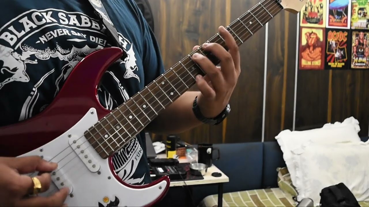 MASTER OF PUPPETS ON A YAMAHA PACIFICA 012 & ZOOM G1X FOUR | METALLICA | GUITAR SOLO 