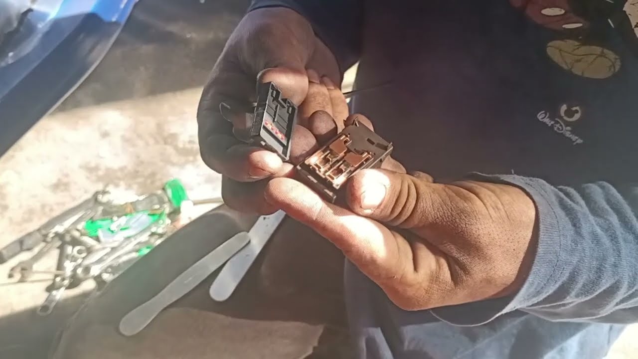 Hyundai Eon Front Right Power Window Switch Repair