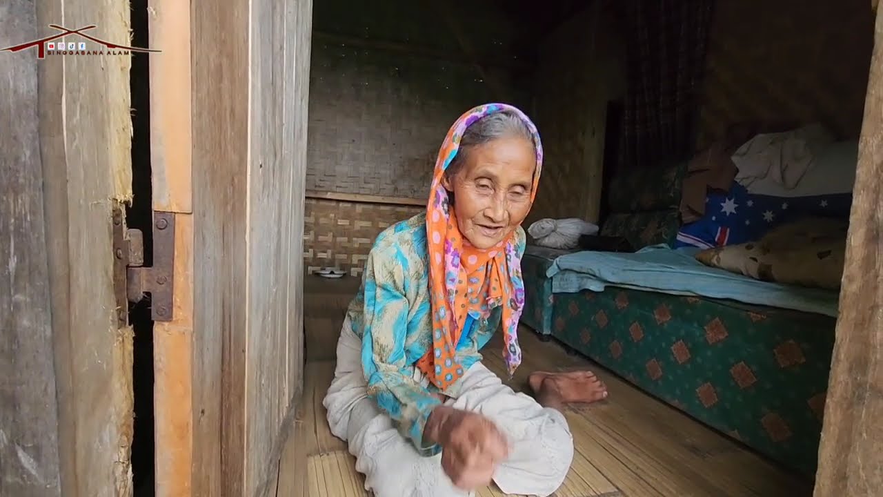Memilukan Nestapa Di Tanah Kaya Dua Anak Yatim Tinggal Di Rumah Hampir Runtuh