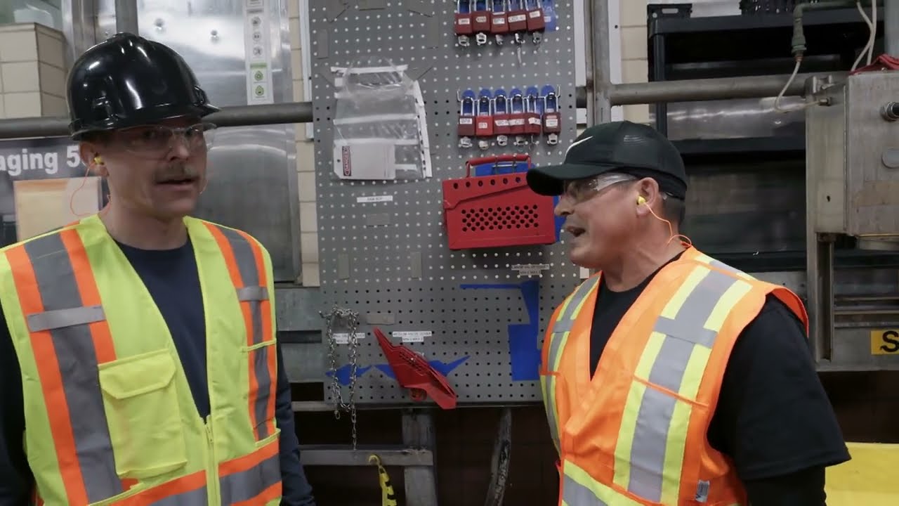 Behind the Scenes - Season 1, Episode 4