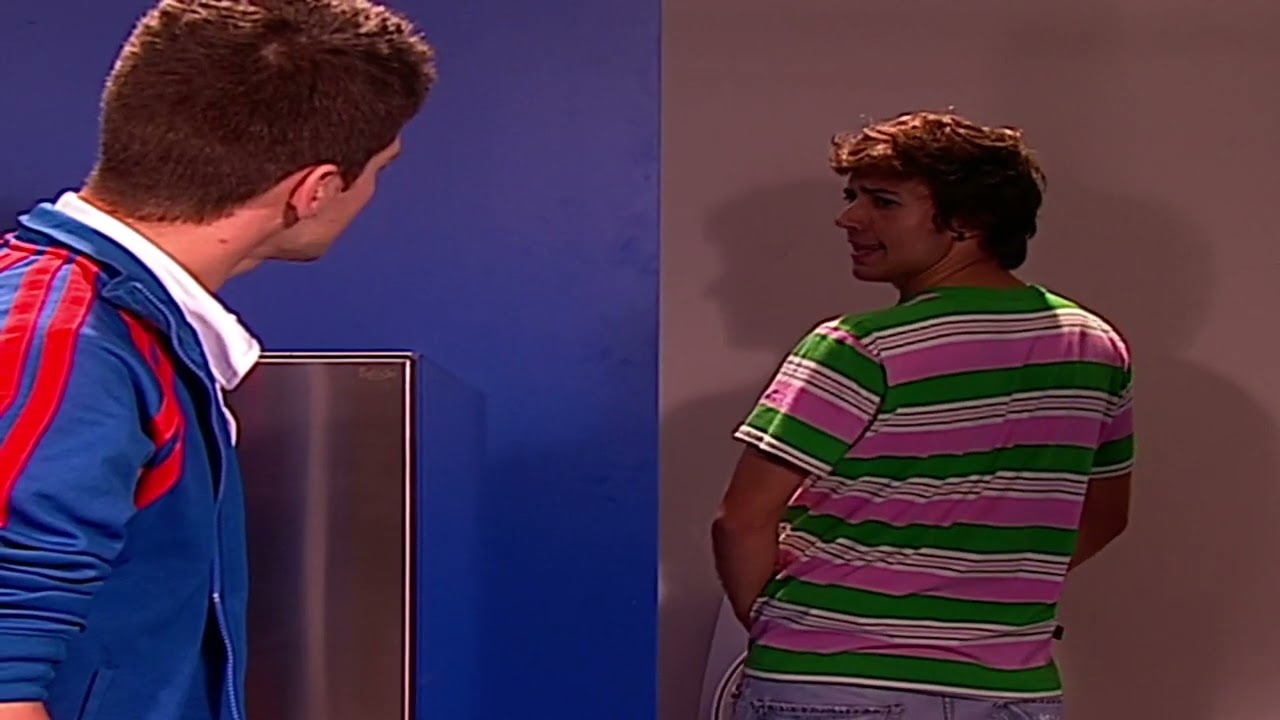 MCA4: Bruno da Temporada 5 aparece na casa de banho!