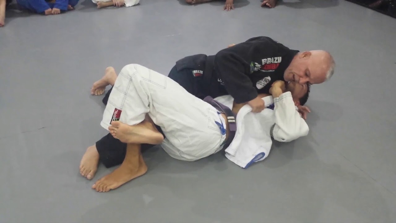 Passagem de Meia Guarda, duas Finalizações de Lapela.