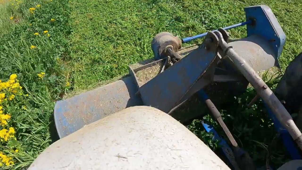 Fordson Super Dexta Getting My Field Ready for Spray