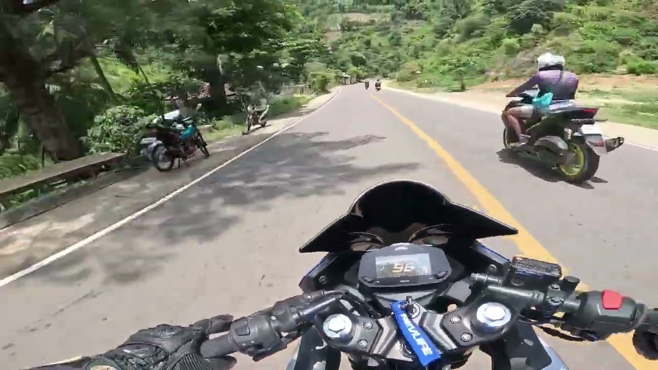 GIXXER SF 250 VS R3