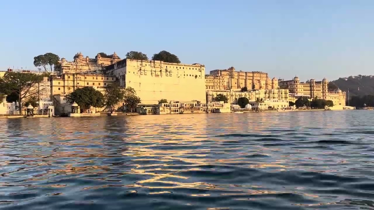 Udaipur Palace from Lake Pichola #udaipur #boatride #lakepichola 