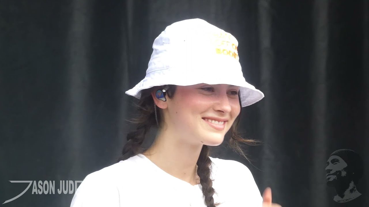 Gracie Abrams - Mean It [HD] LIVE 10/2/2021