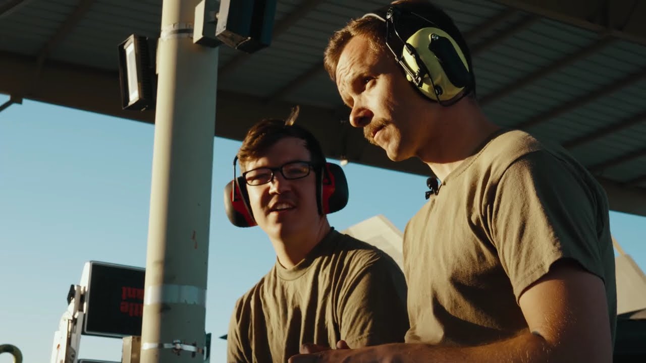 A Day in the life of an F-35 Crew Chief (2A3X7)