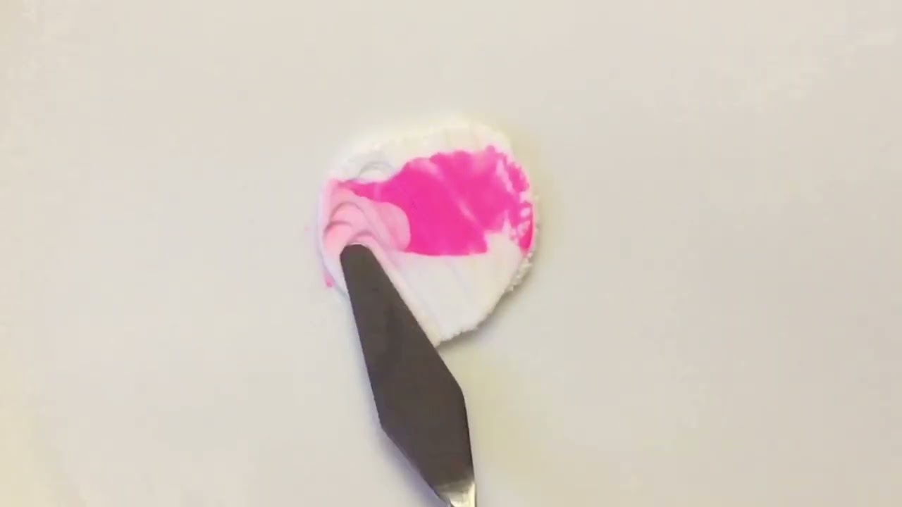 Mixing colors. White and color pigment. Белый плюс цветной пигмент 