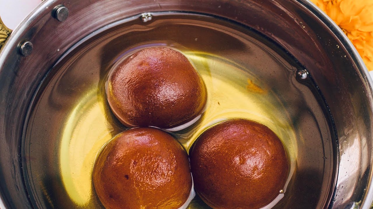 Cooking with sanjana मक्खन घर का हमारे