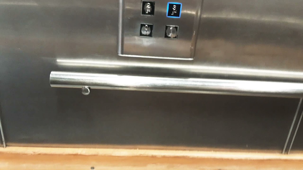 Midwestern lifts at Supervalu Clonakilty Co Cork