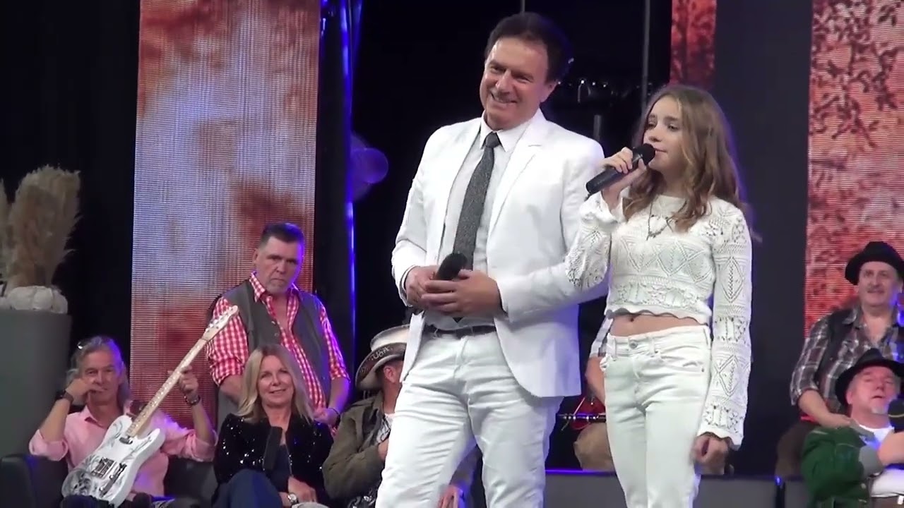 Hand in Hand von Jennifer und Kurt Elsasser