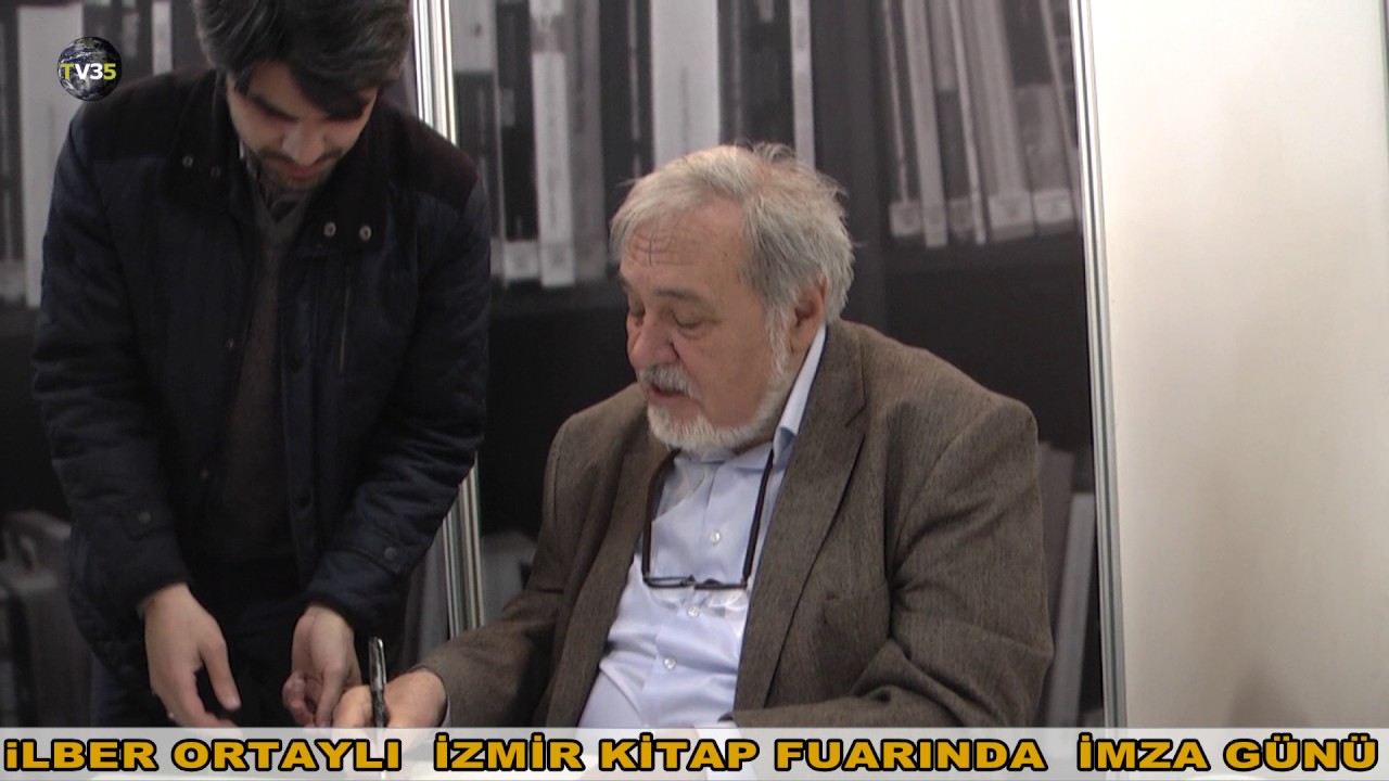 İLBER ORTAYLI İZMİR KİTAP FUARINDA İMZA GÜNÜ