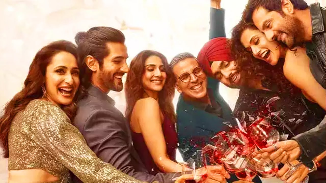 Khel Khel Mein Movie Review by Atika Farooqui I Akshay Kumar i Vaani Kapoor I Taapsee Pannu I Ammy V